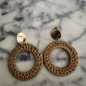Rattan and gold hoop earrings